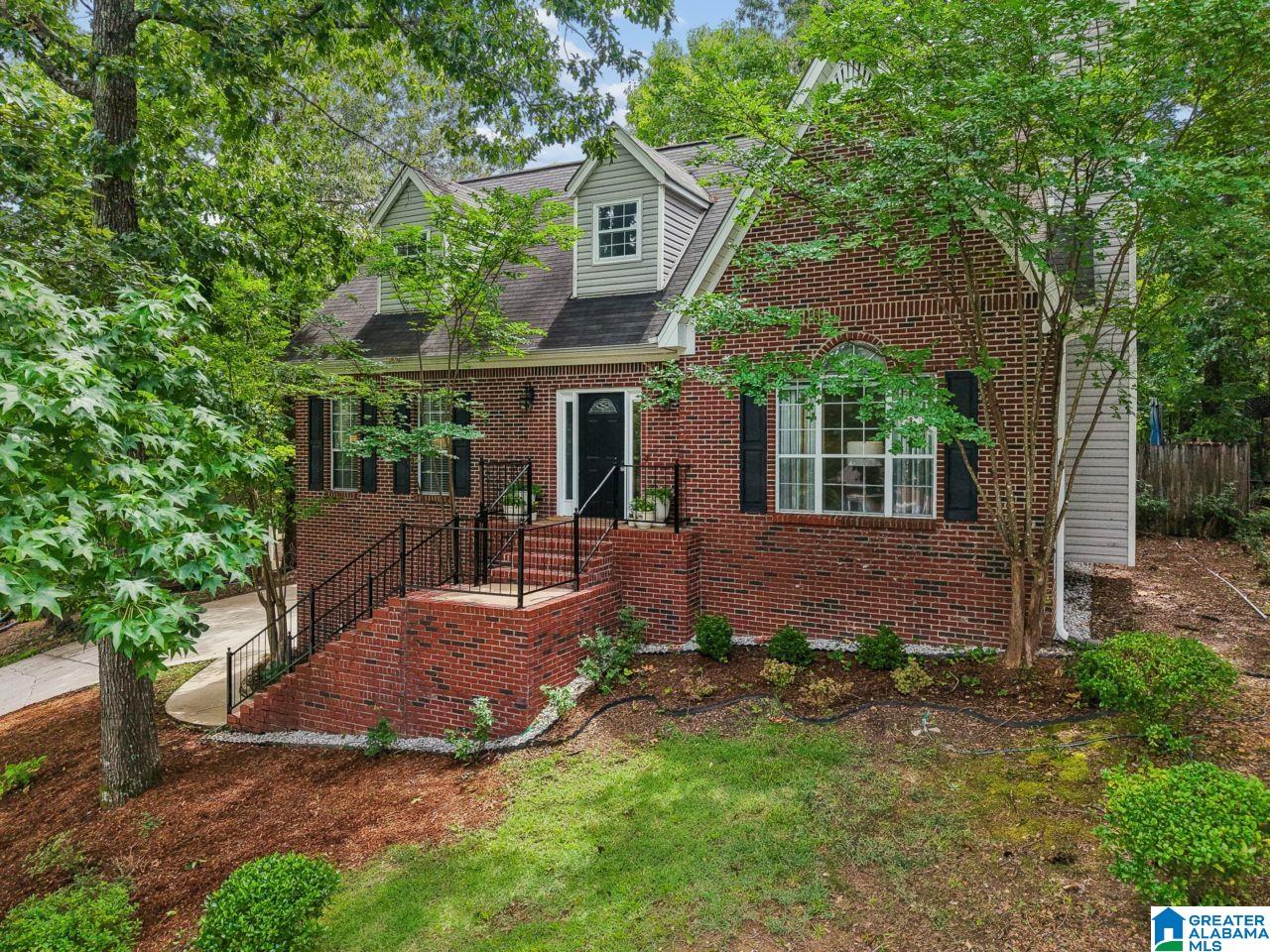 184 Grande View Lane Alabaster, AL 35114 - Photo 2 of 56