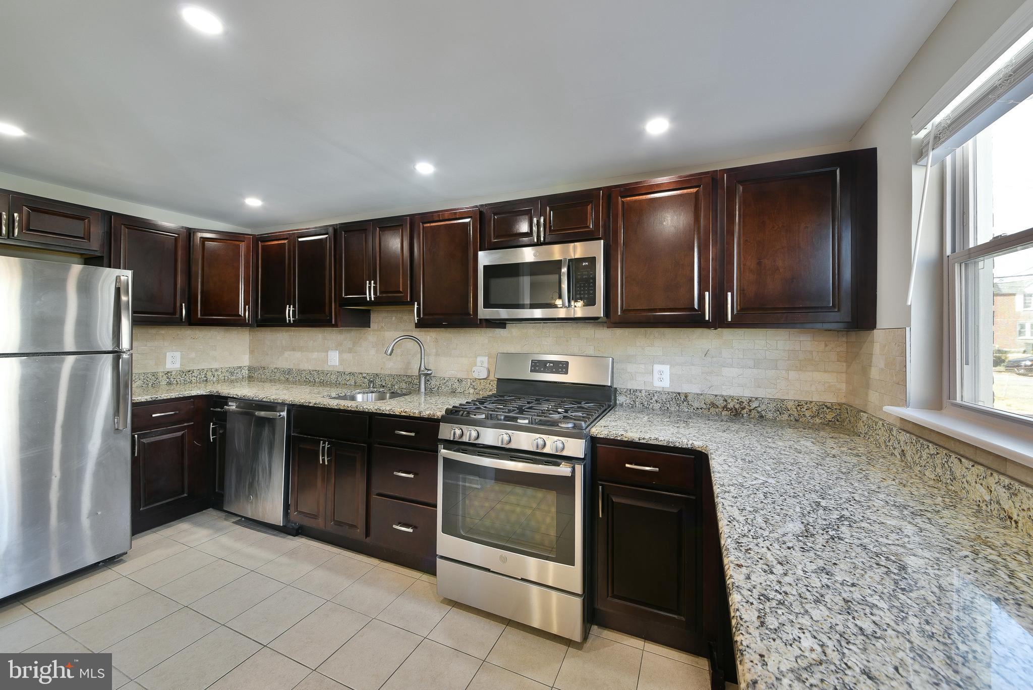 1377 Farrington Road Philadelphia, PA 19151 - Photo 8 of 21 Totally Updated Kitchen