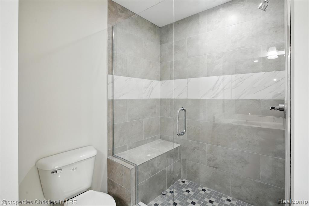 3202 Roma Court Wixom, MI 48393 - Photo 33 of 45
