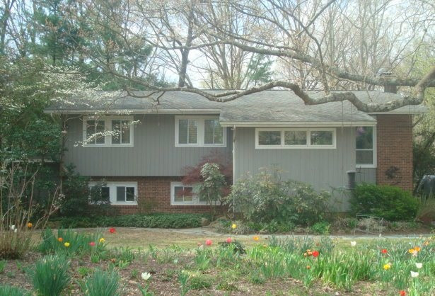 216 Crestview Road Raleigh, NC 27609 - Photo 1 of 6 Photo 1