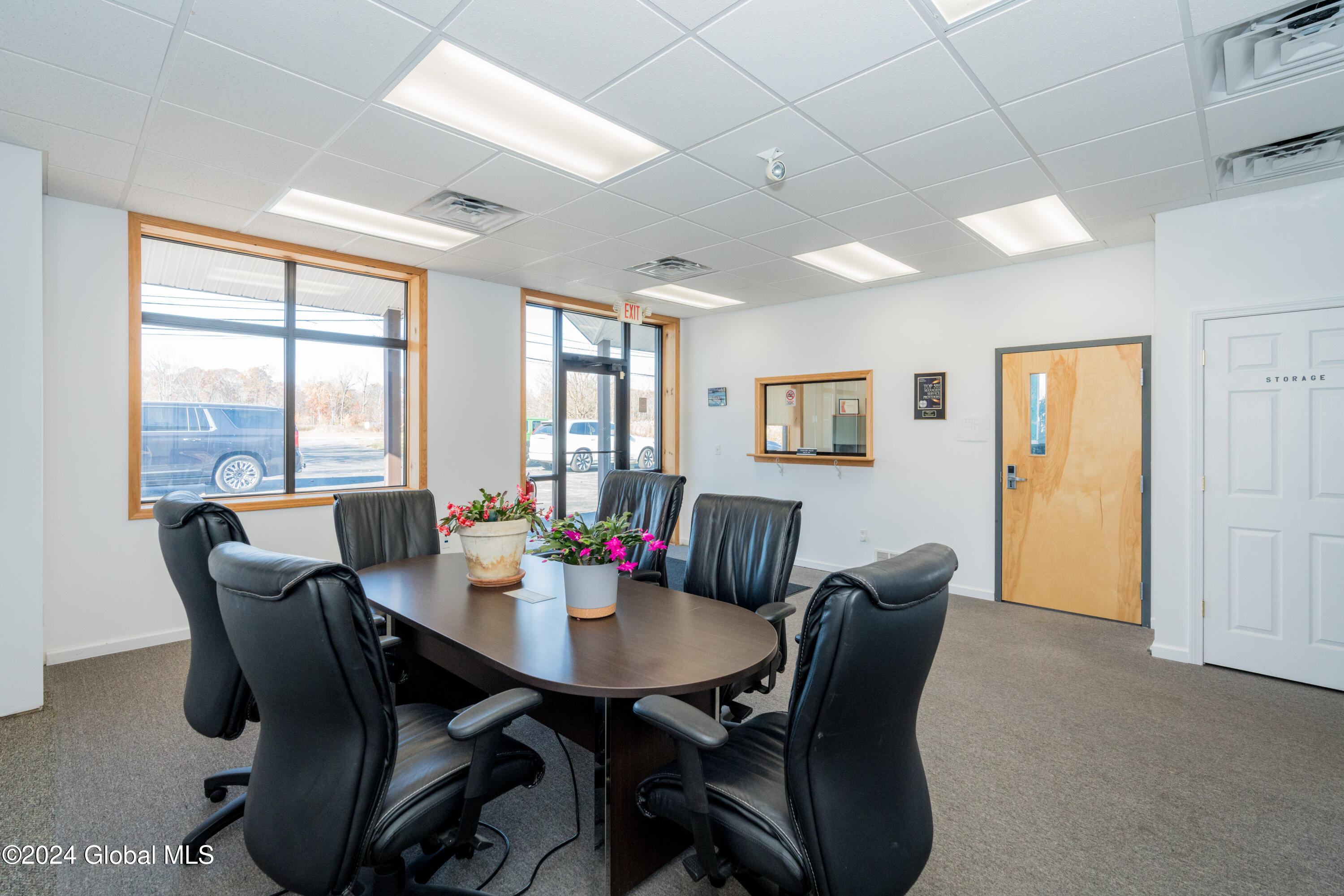 1252 Saratoga Road Ballston, NY 12020 - Photo 3 of 21 DSC04614