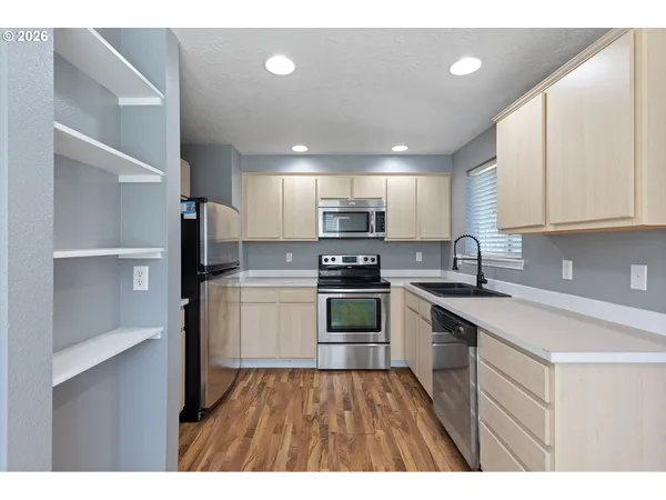 $259,900 | 4000 Northeast 109th Avenue, Unit HH 170, Vancouver, WA 98682