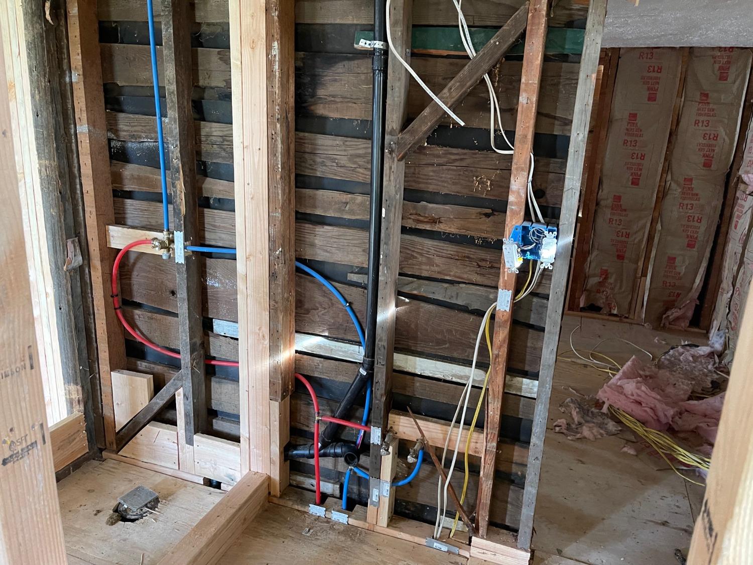 2425 South 10th Street Fresno, CA 93725 - Photo 5 of 12 a view of walk in closet