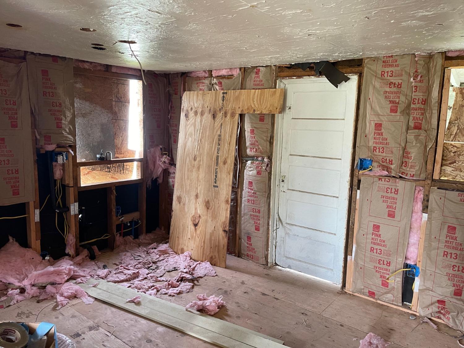 2425 South 10th Street Fresno, CA 93725 - Photo 7 of 12 a view of walk in closet