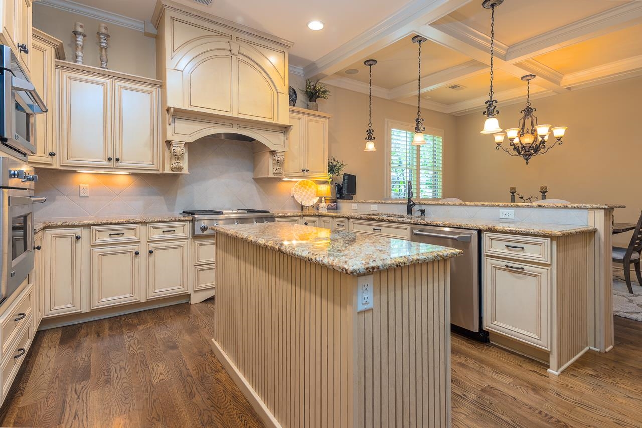 4600 Maple Glen Court Lakeland, TN 38002 - Photo 7 of 40 a kitchen with cabinets a sink and appliances