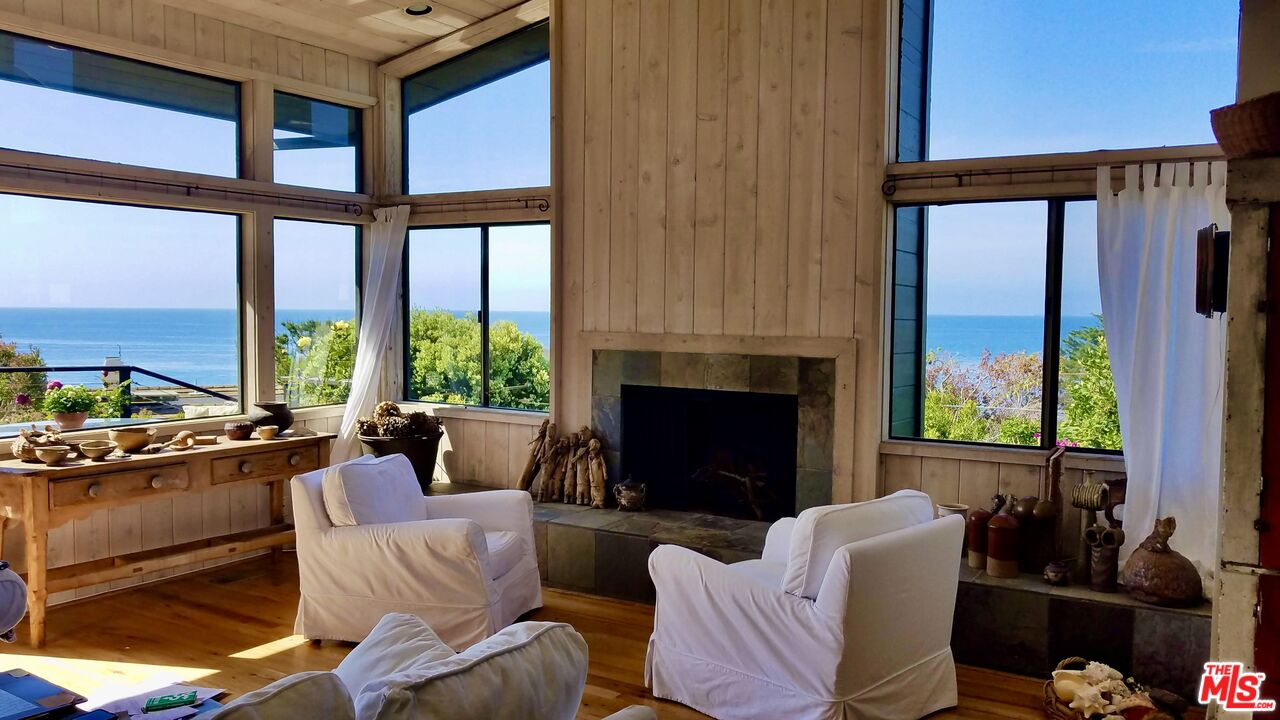 31533 Victoria Point Road Malibu, CA 90265 - Photo 4 of 16