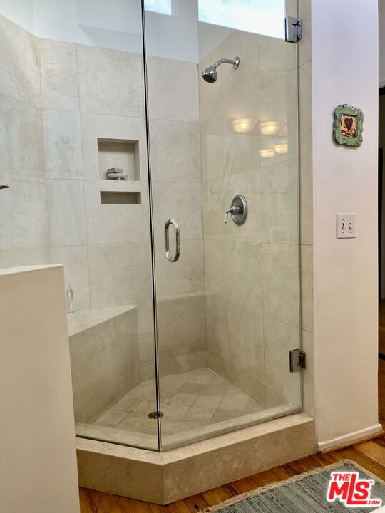 31533 Victoria Point Road Malibu, CA 90265 - Photo 9 of 16