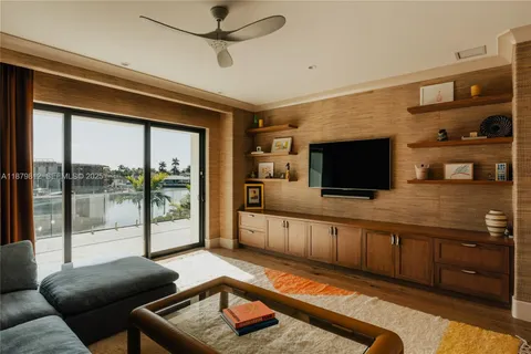 $9,990,000 | 2300 Northeast 34th Court, Lighthouse Point, FL 33064