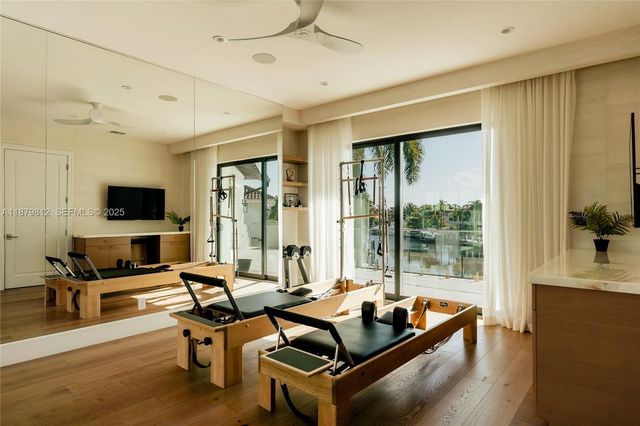 $9,990,000 | 2300 Northeast 34th Court, Lighthouse Point, FL 33064