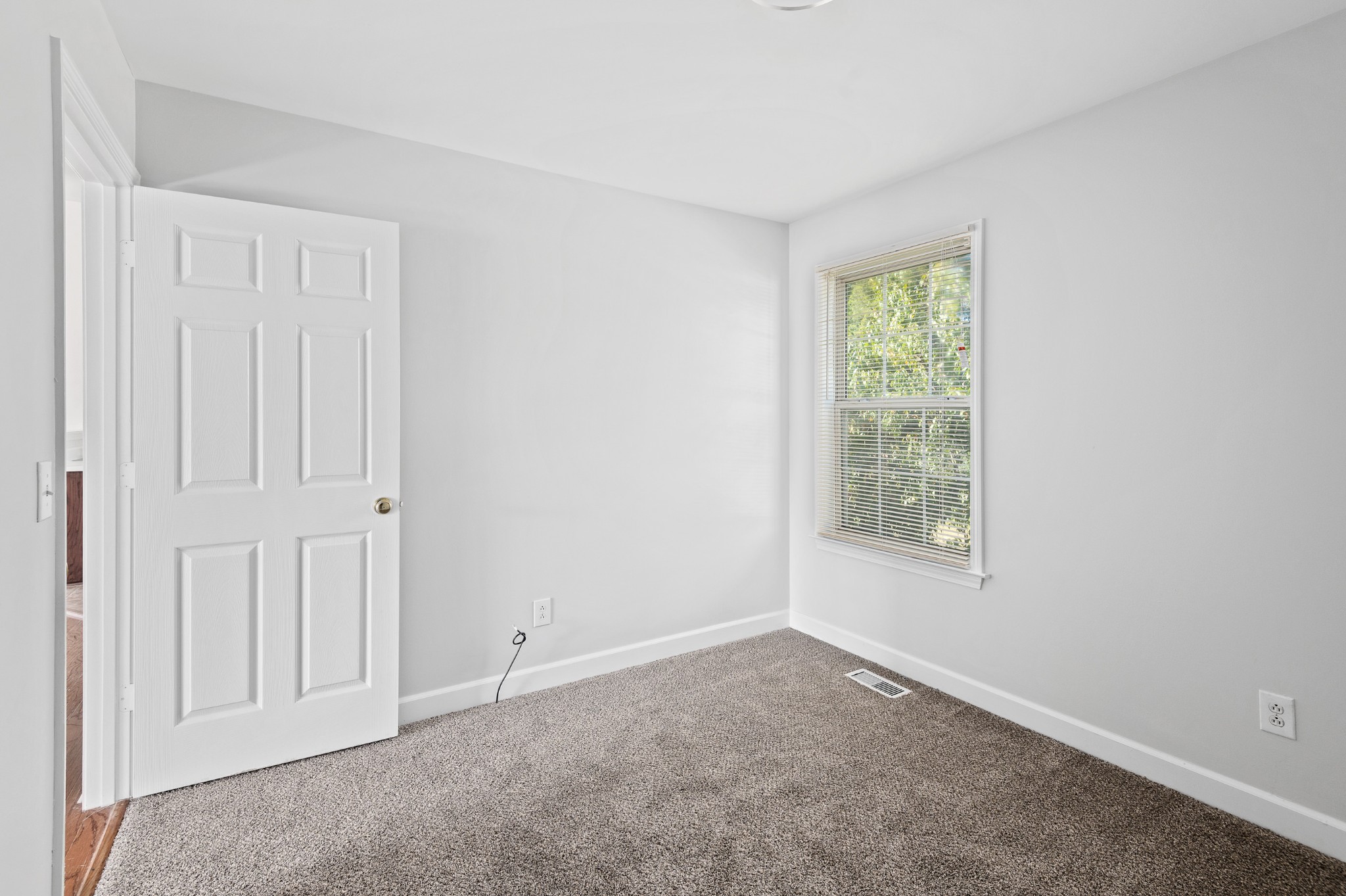 2849 Cochran Trace Drive Spring Hill, TN 37174 - Photo 14 of 27 an empty room with windows