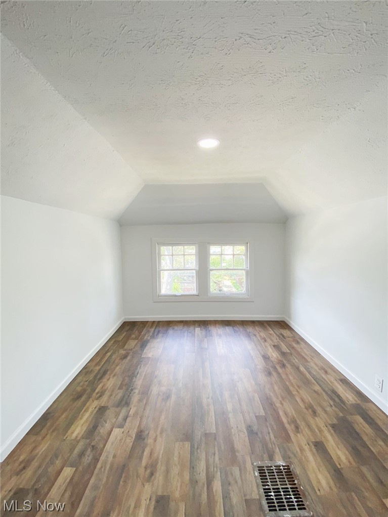 4747 Burleigh Road Cleveland, OH 44125 - Photo 21 of 29 Gallery Image 21