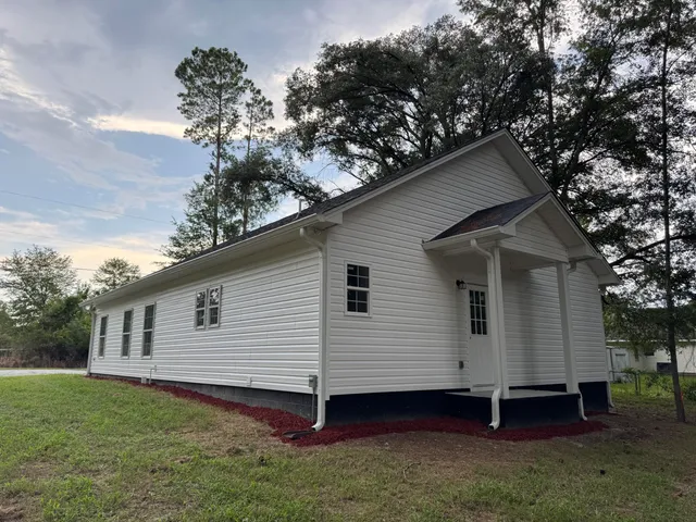 $249,900 | 522 Miracle Drive, Eutawville, SC 29048