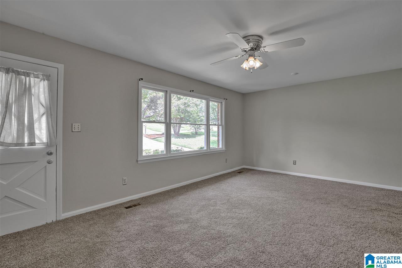 1241 Old Oak Road Birmingham, AL 35235 - Photo 9 of 39 Gallery Image 9