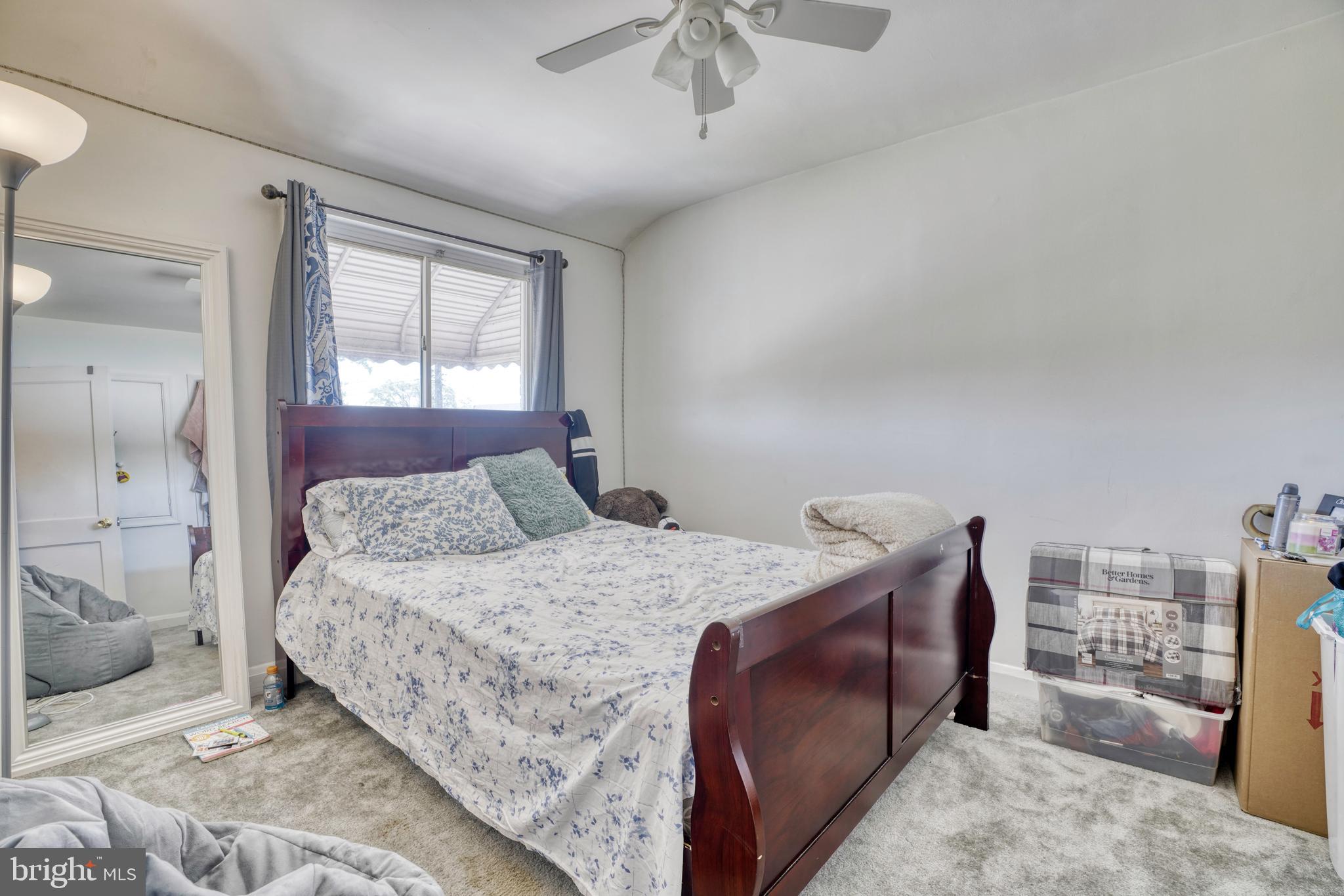 8274 Kavanagh Road Dundalk, MD 21222 - Photo 11 of 22 2nd bedroom