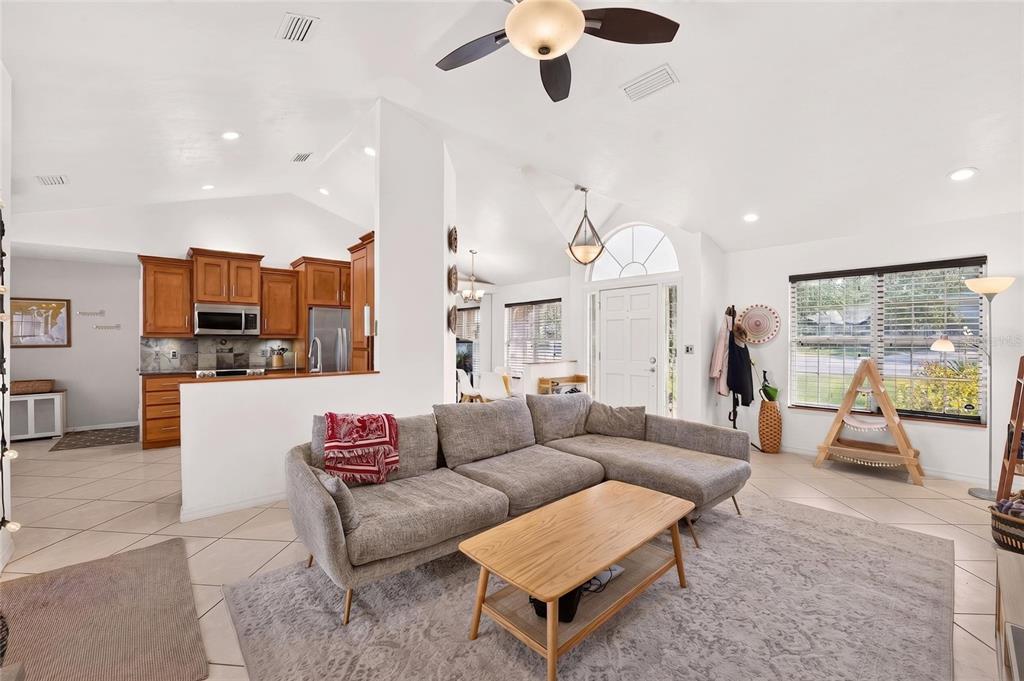 1118 Southwest 82 Terrace Gainesville, FL 32607 - Photo 10 of 77 Gallery Image 10