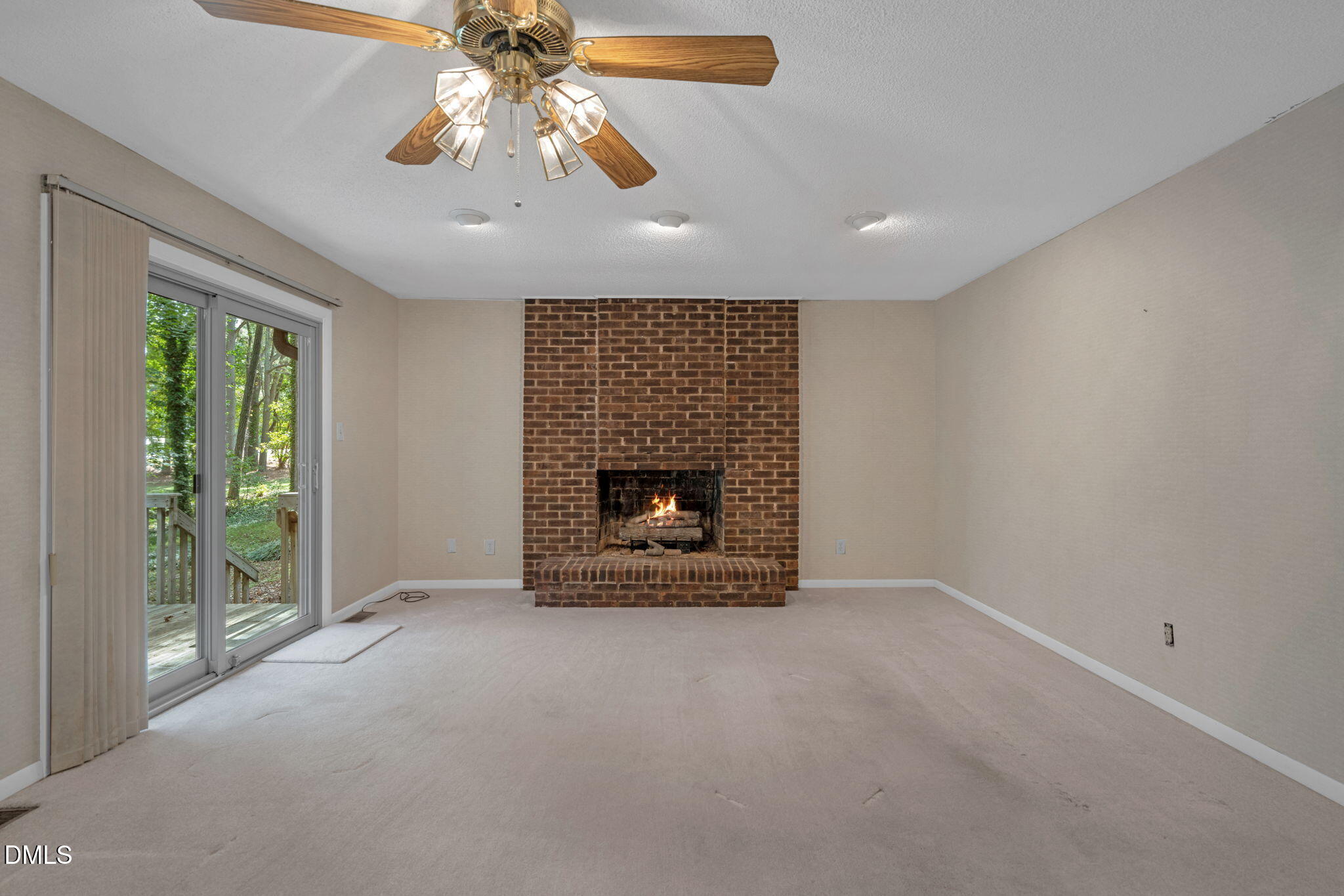 6913 Lake Wheeler Road Raleigh, NC 27603 - Photo 5 of 39 Living room (2)