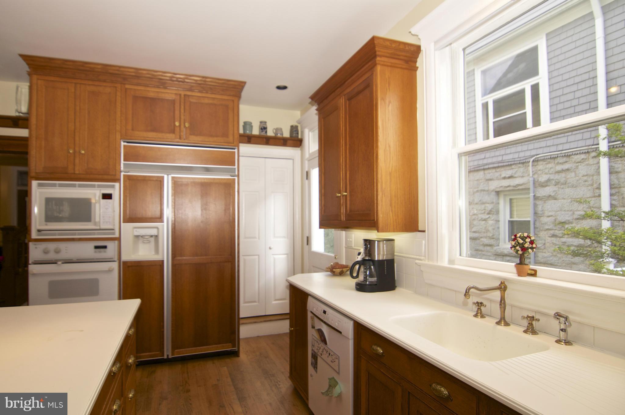 302 Woodlawn Road Baltimore, MD 21210 - Photo 9 of 30 Kitchen