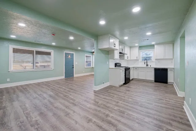 $314,200 | 4722 East Florence Avenue, Fresno, CA 93725