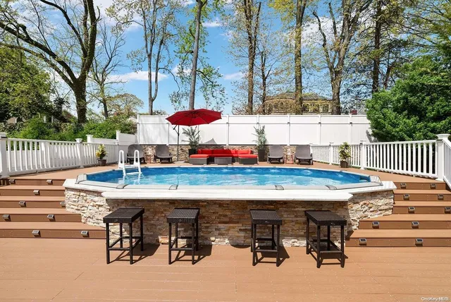 $1,895,000 | 198-31 Pompeii Avenue | Holliswood Jamaica