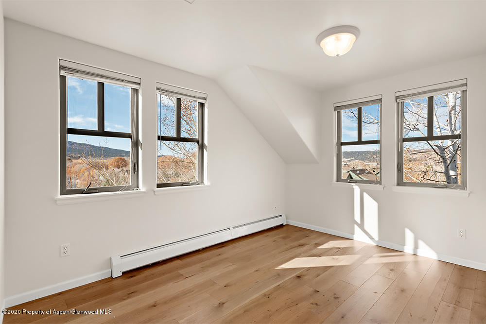 1390 East Valley Road, Unit 10 Basalt, CO 81621 - Photo 14 of 21 1390EastValleyUnit10_WEB_11032020014
