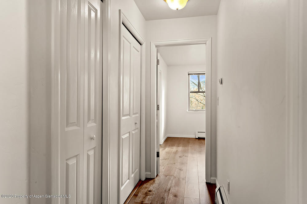 1390 East Valley Road, Unit 10 Basalt, CO 81621 - Photo 18 of 21 1390EastValleyUnit10_WEB_11032020016