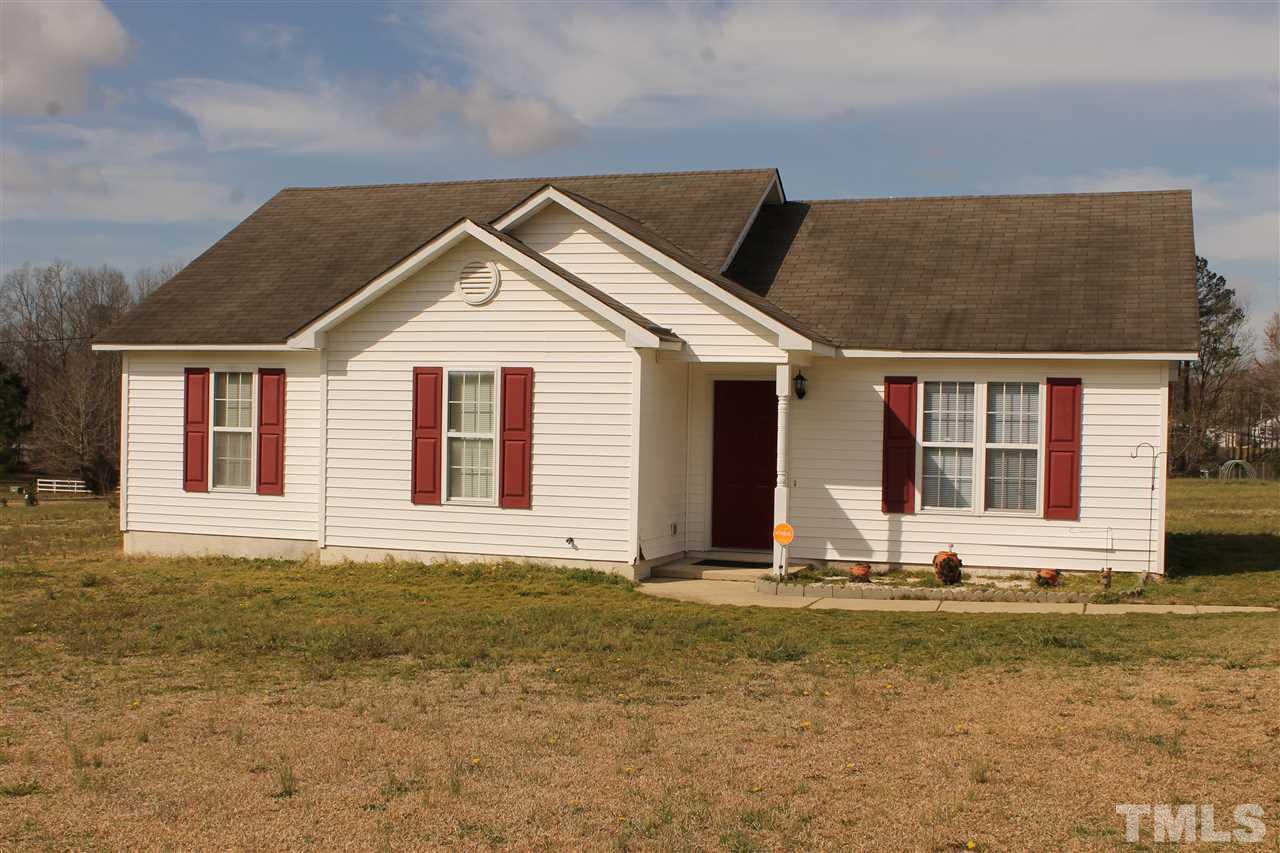 1887 Lynch Road Selma, NC 27576 - Photo 3 of 21 Gallery Image 3