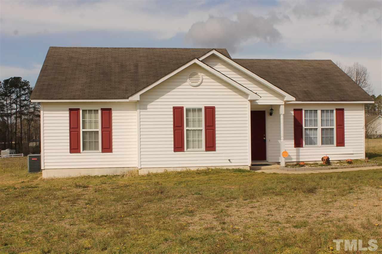 1887 Lynch Road Selma, NC 27576 - Photo 4 of 21 Gallery Image 4