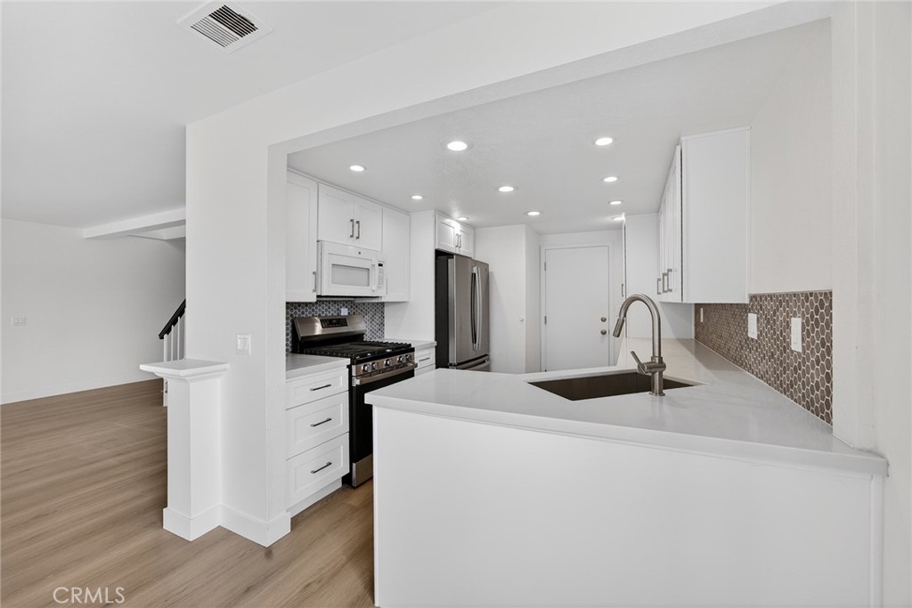 23412 Highcrest Road Dana Point, CA 92629 - Photo 7 of 27
