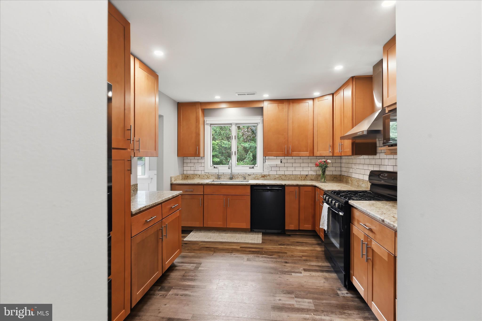 520 Wallingford Road Lancaster, PA 17601 - Photo 21 of 58