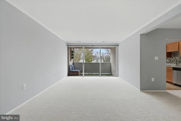 $249,900 | 5608 Bloomfield Drive, Unit 101, Alexandria, VA 22312