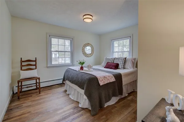 $489,900 | 86 Lawndale Drive, Warwick, RI 02818