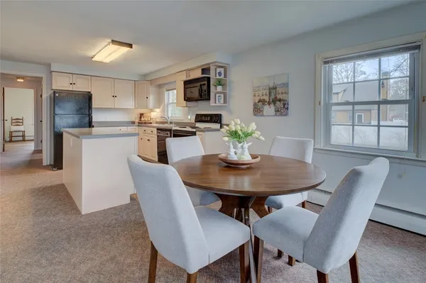 $489,900 | 86 Lawndale Drive, Warwick, RI 02818
