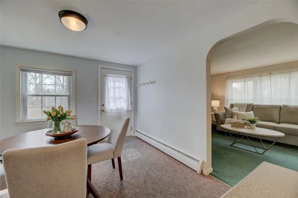 $489,900 | 86 Lawndale Drive, Warwick, RI 02818