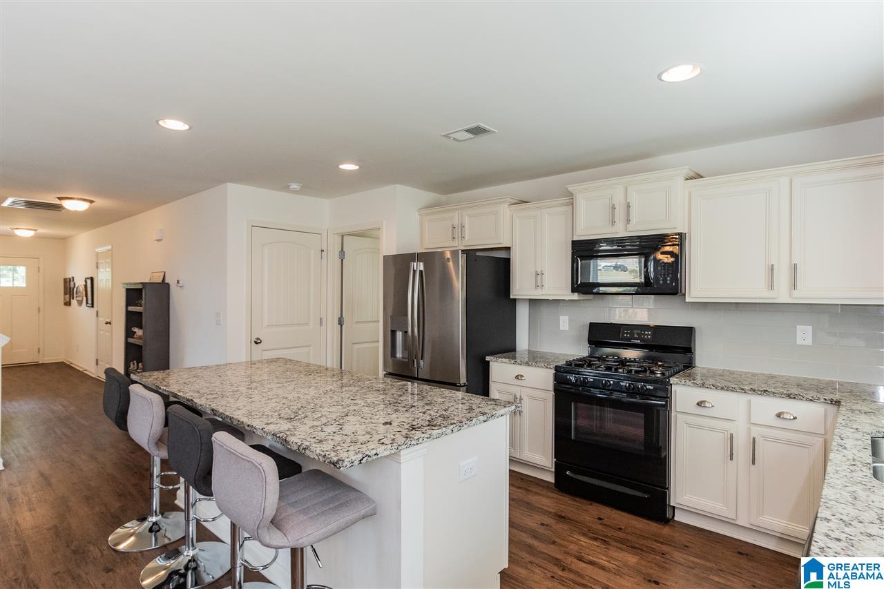 820 Huntington Trace Chelsea, AL 35043 - Photo 15 of 50