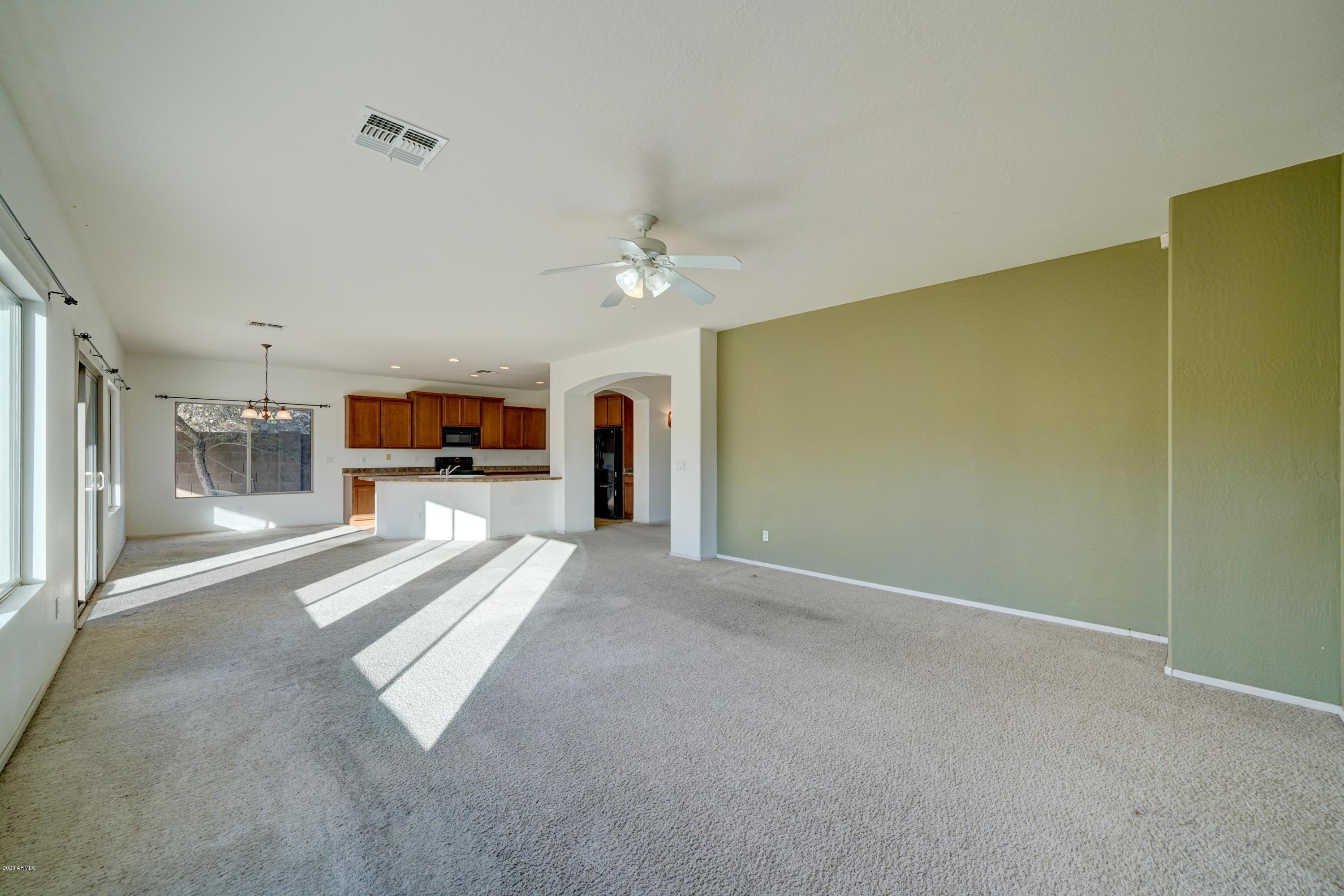 3033 East Blue Ridge Way Gilbert, AZ 85298 - Photo 18 of 47 3033 E Blue Ridge-18