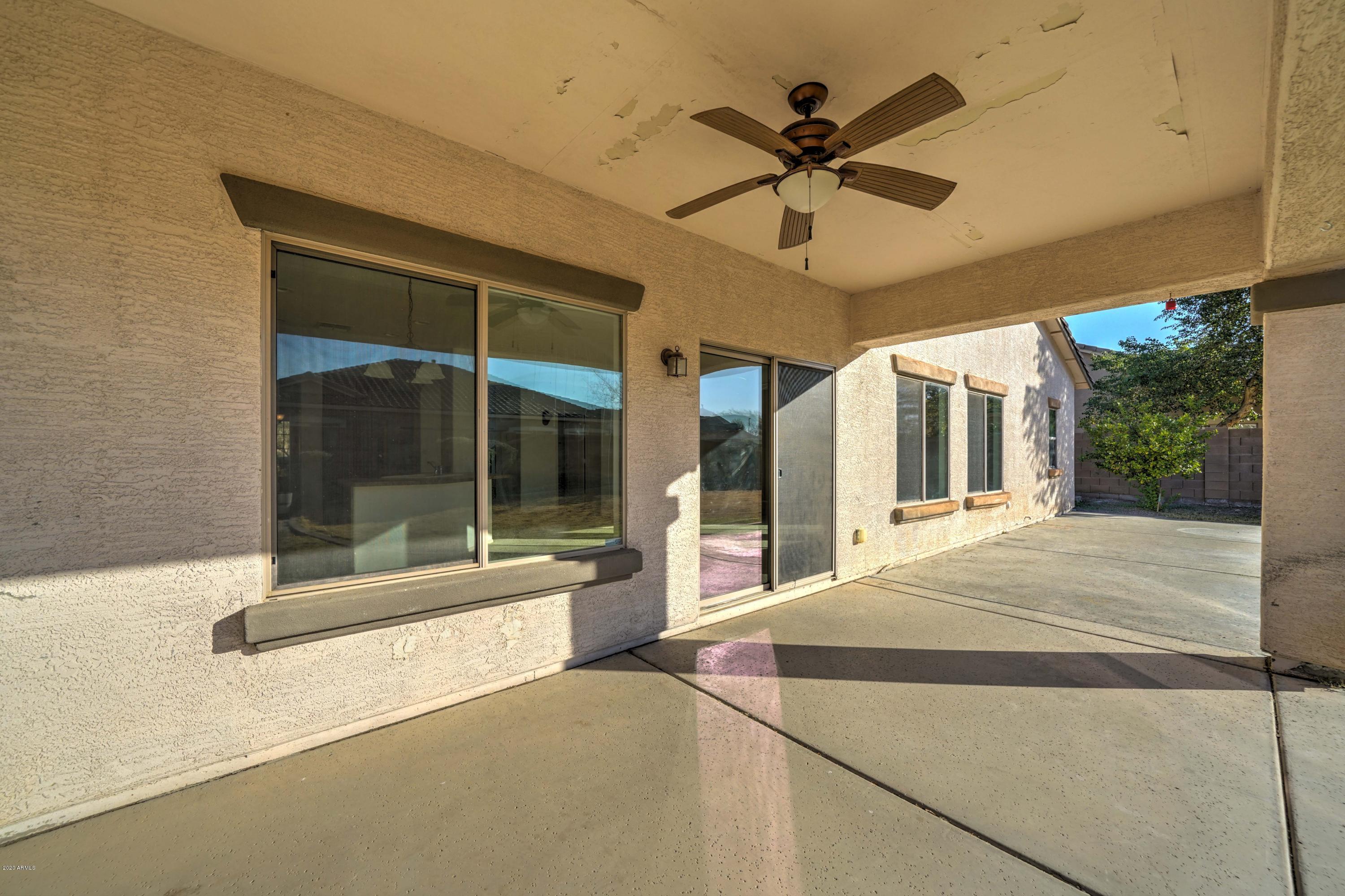 3033 East Blue Ridge Way Gilbert, AZ 85298 - Photo 42 of 47 3033 E Blue Ridge-42