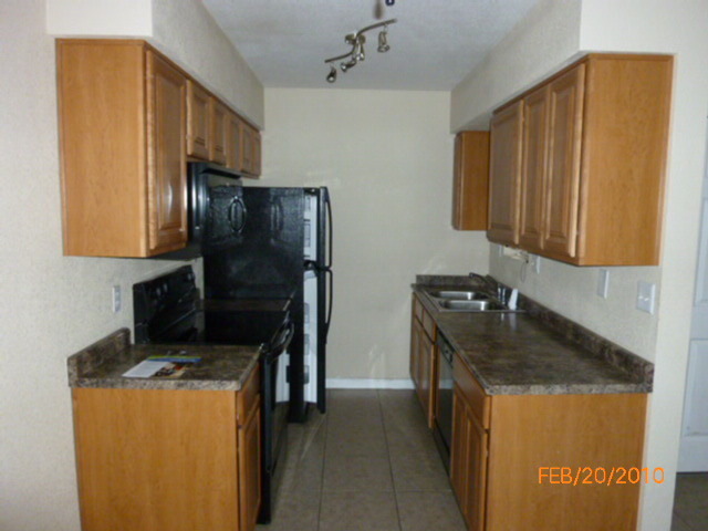 5877 North Granite Reef Road, Unit 2214 Scottsdale, AZ 85250 - Photo 3 of 5 Kitchen