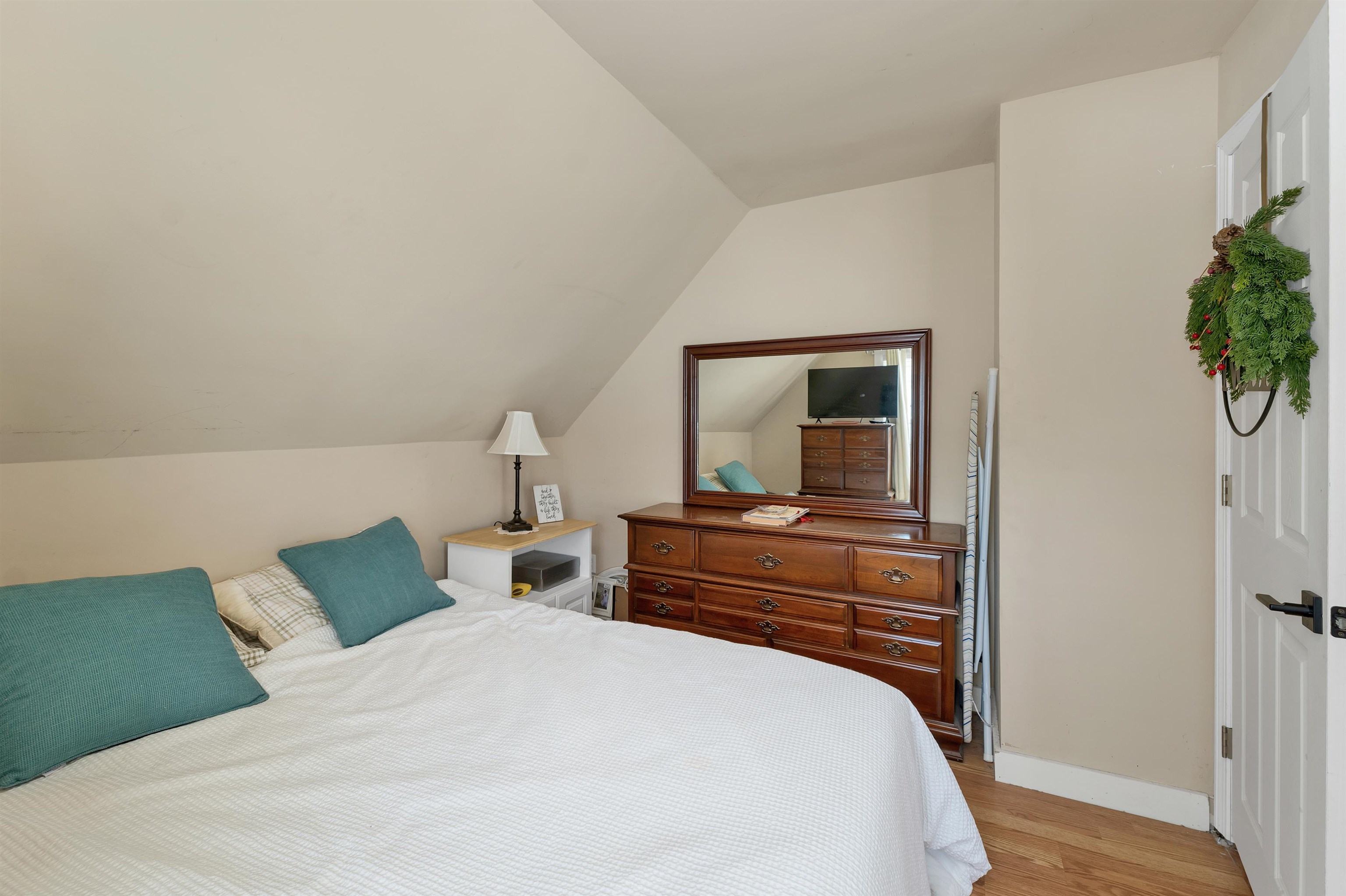 15 Edgewood Street Claremont, NH 03743 - Photo 23 of 32