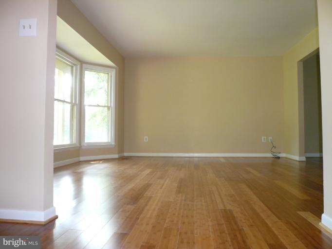 3098 Scottsborough Way Riva, MD 21140 - Photo 8 of 30 Living Room