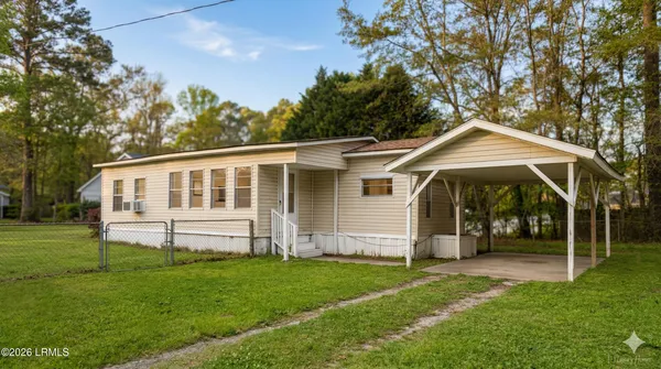 $1,575 | 104 Castle Rock Road, Beaufort, SC 29906