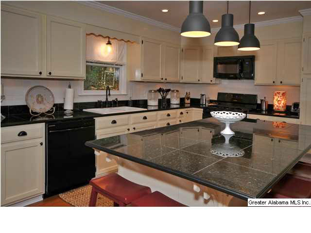 6254 Keith Road Southwest Leeds, AL 35094 - Photo 11 of 28