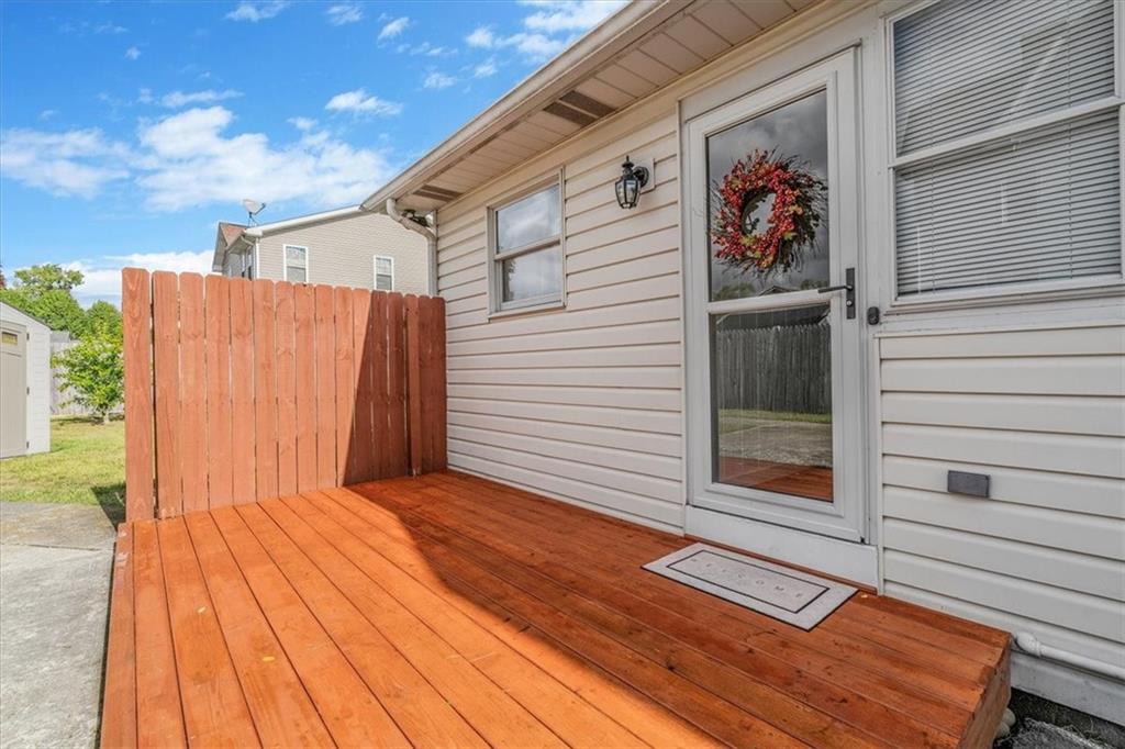 206 Washington Street Beaver, PA 15009 - Photo 6 of 32 a view of small space