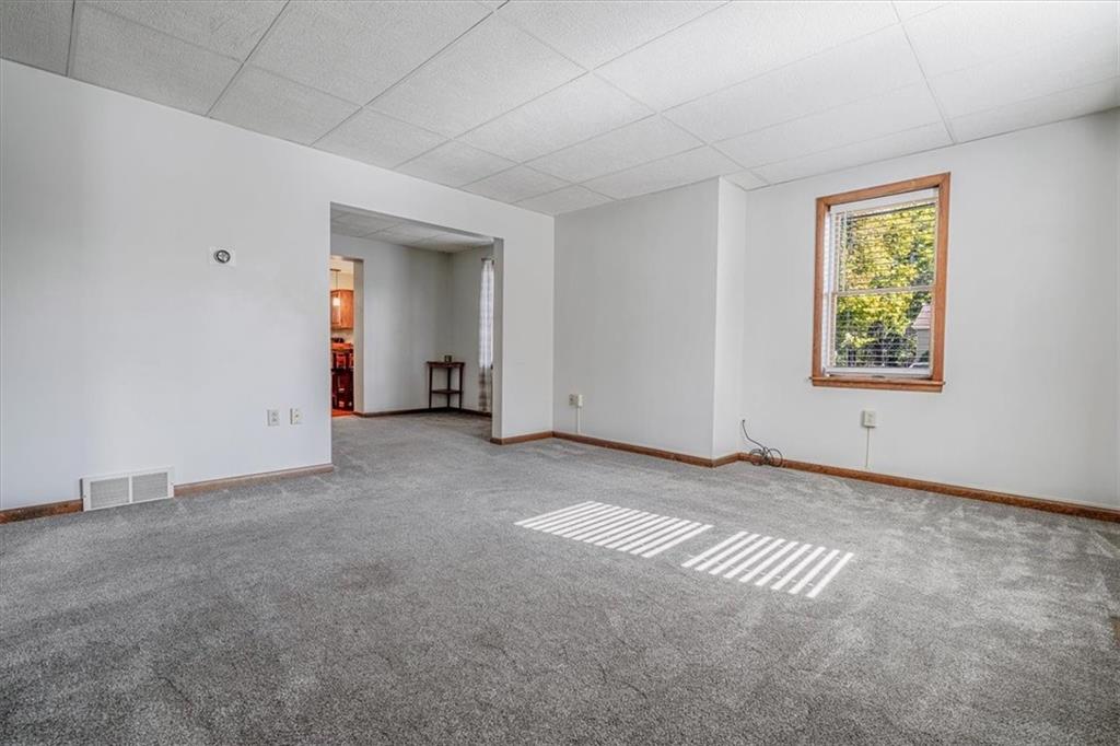 206 Washington Street Beaver, PA 15009 - Photo 7 of 32 an empty room with windows