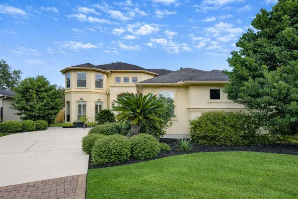 $997,000 | 13510 Indigo Lake, Houston, TX 77077