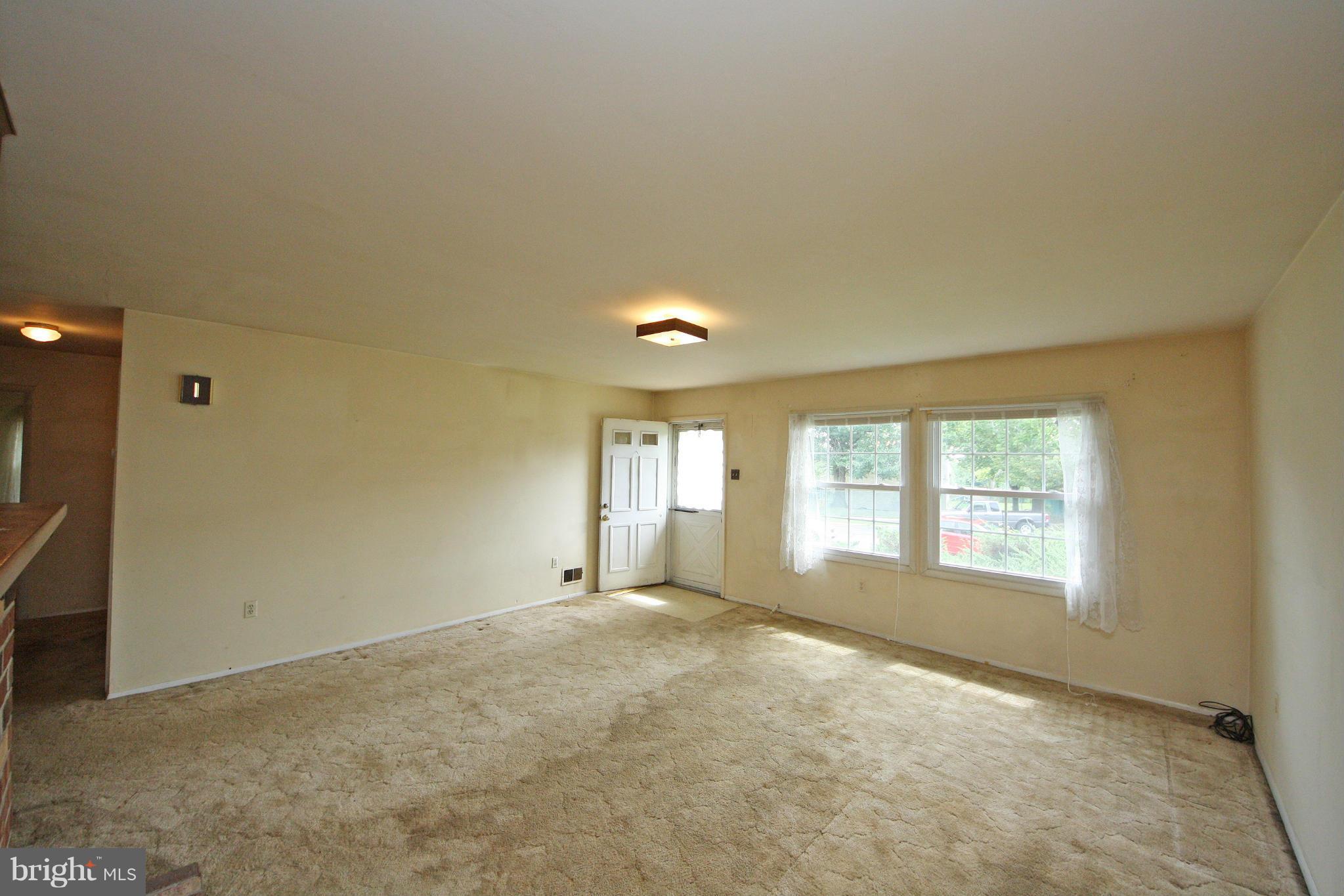 7914 Chalice Road Severn, MD 21144 - Photo 3 of 24 Living Room
