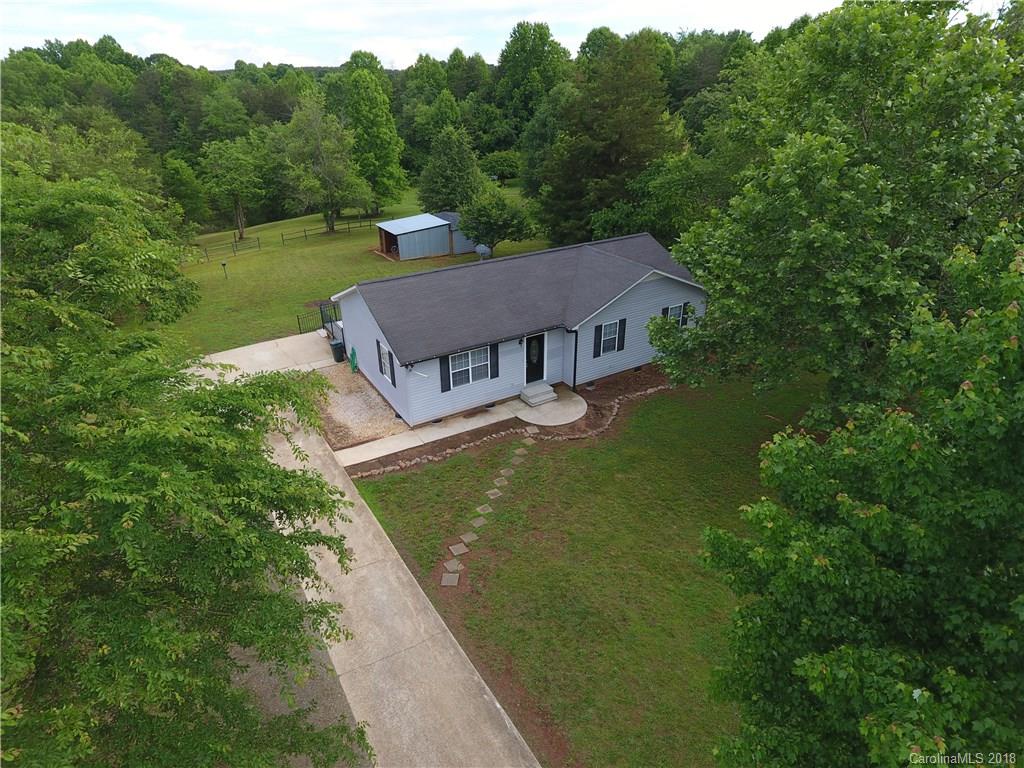 2359 Blackburn Bridge Road Maiden, NC 28650 - Photo 2 of 19 Gallery Image 2