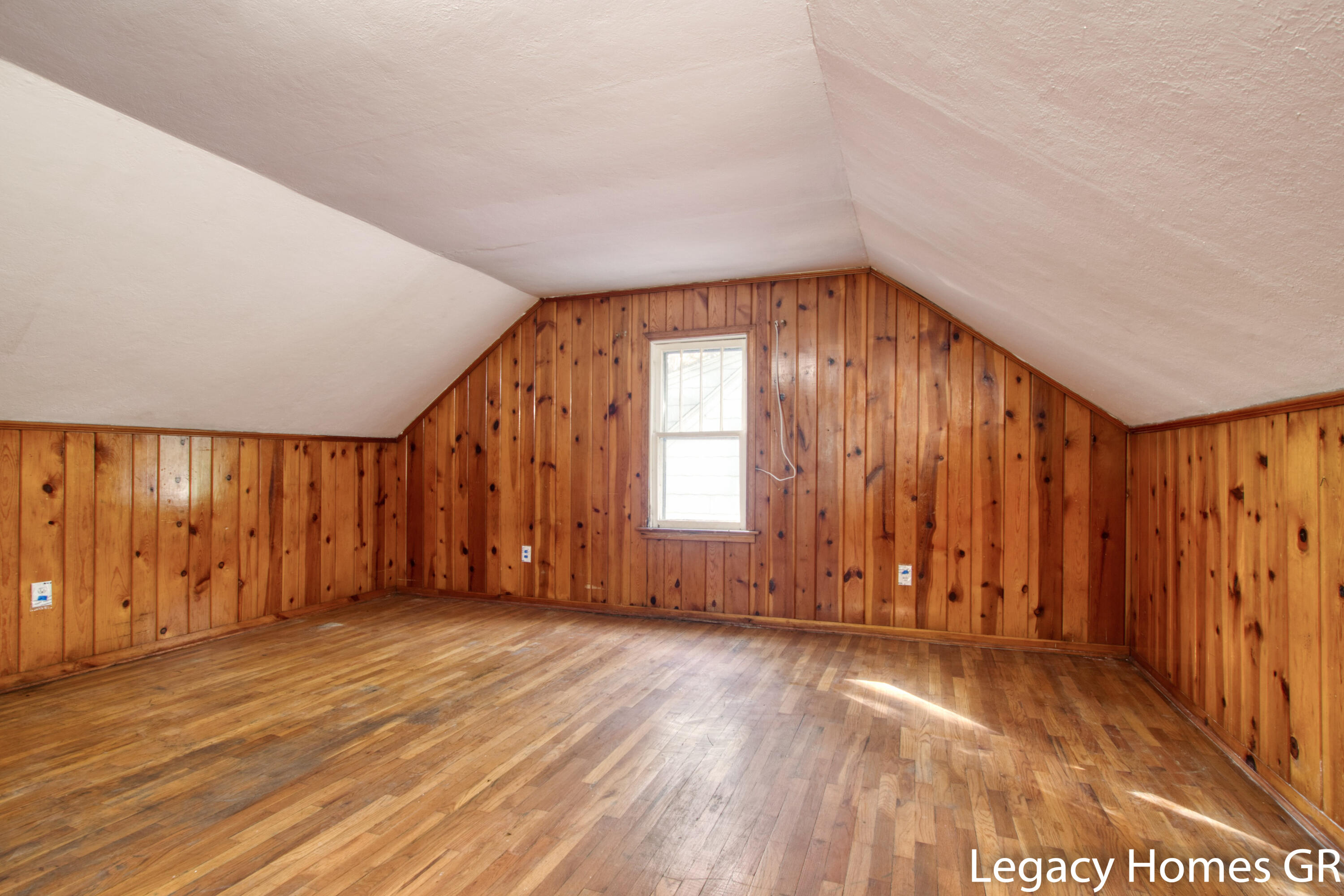 2828 Riordan Street Muskegon, MI 49444 - Photo 16 of 31 Riordan 2828-19