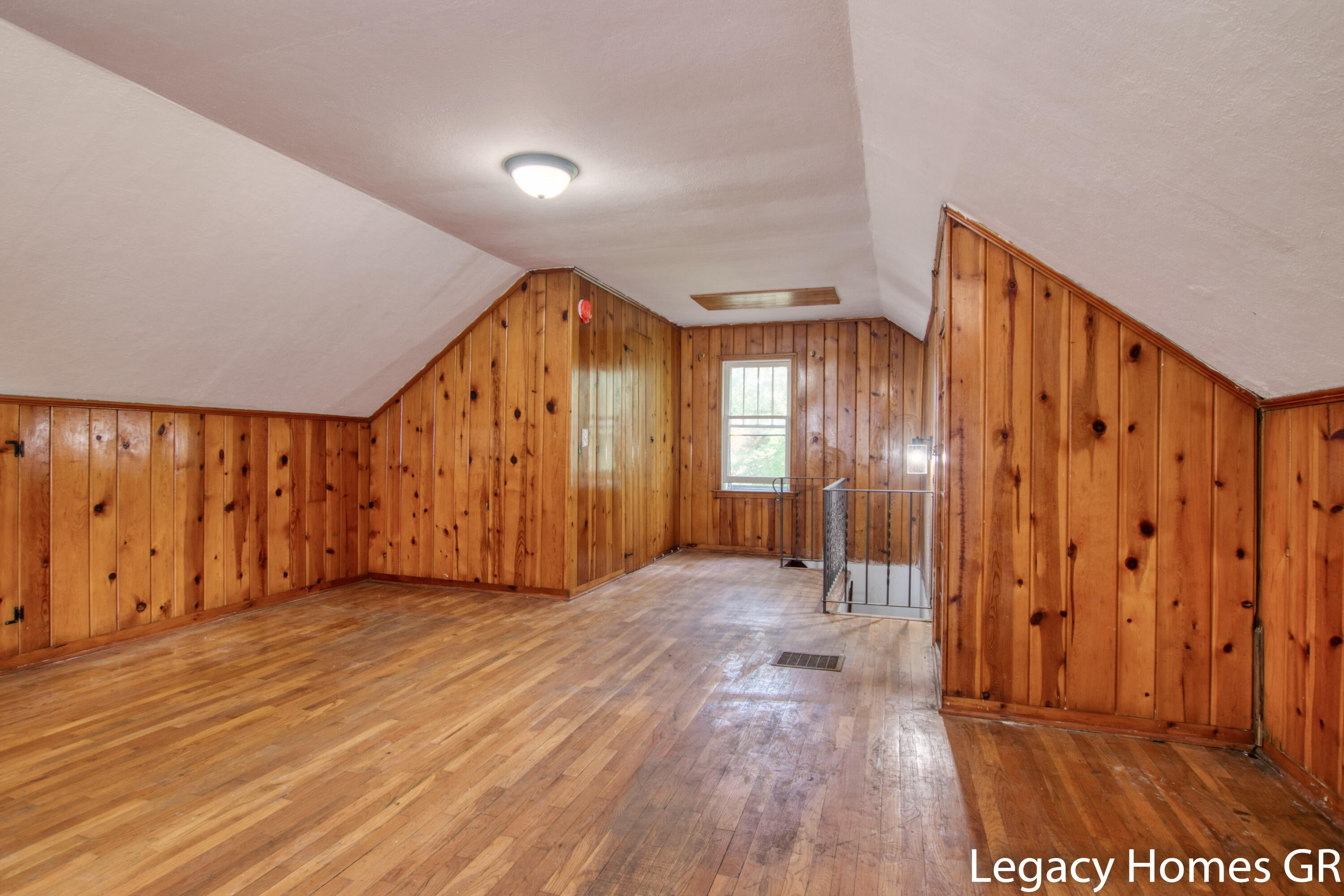 2828 Riordan Street Muskegon, MI 49444 - Photo 18 of 31 Riordan 2828-21