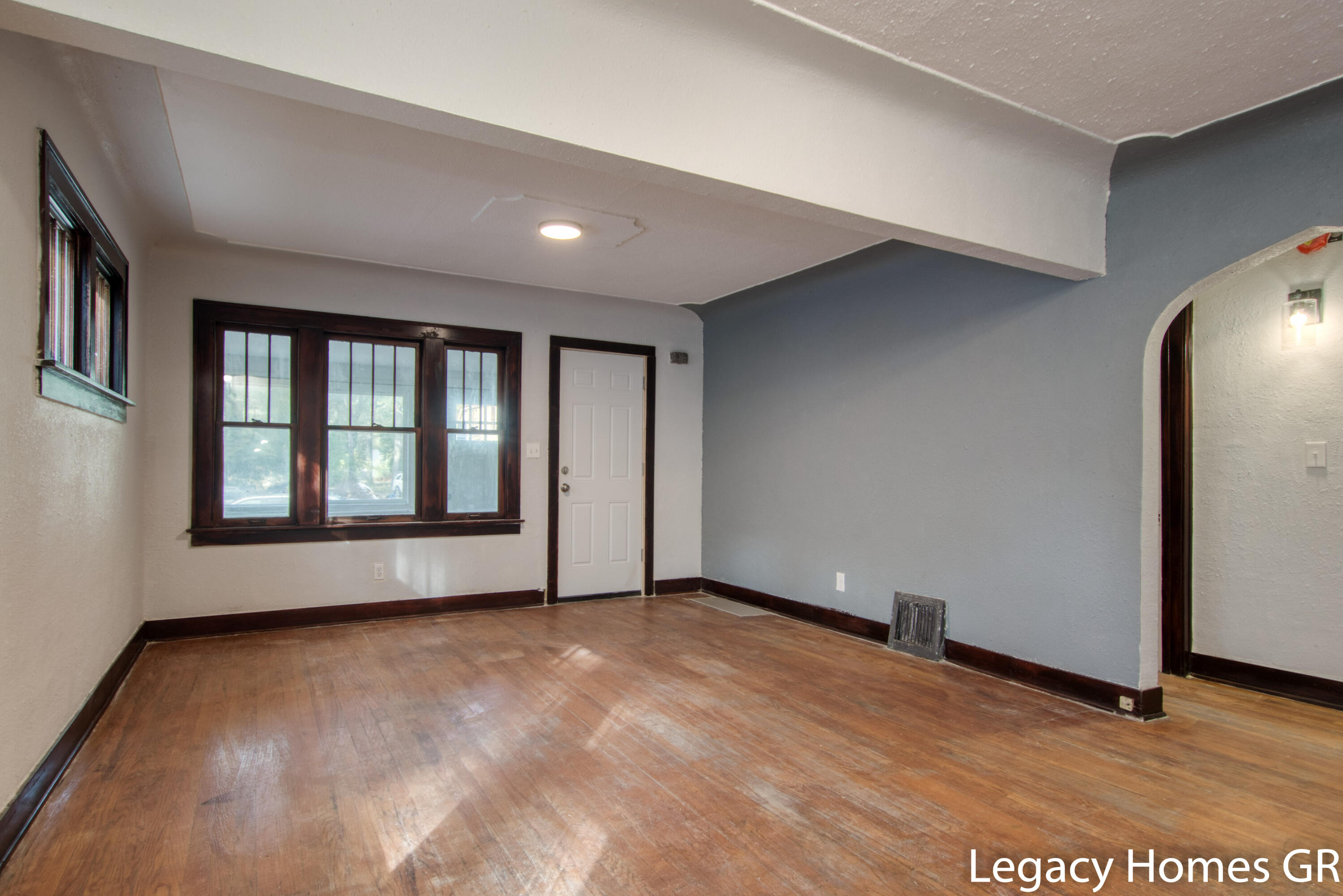 2828 Riordan Street Muskegon, MI 49444 - Photo 6 of 31 Riordan 2828-8