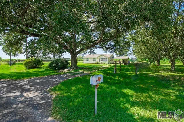 $180,000 | 5669 Wye Road, Lakeland, LA 70752